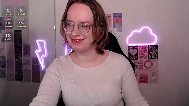 Amanda Butlerr online show from May 12, 12:03 pm