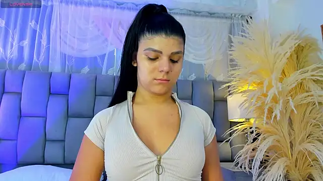 PauliinaBelle  online show from July 22, 1:59 pm