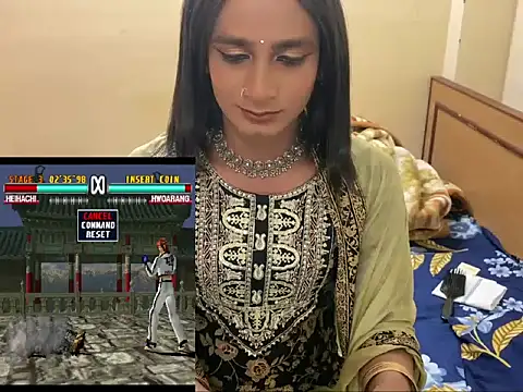 LuvLayla online show from January 12, 8:27 pm