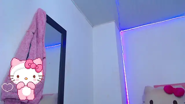 valentinat fun online show from September 30, 1:11 pm