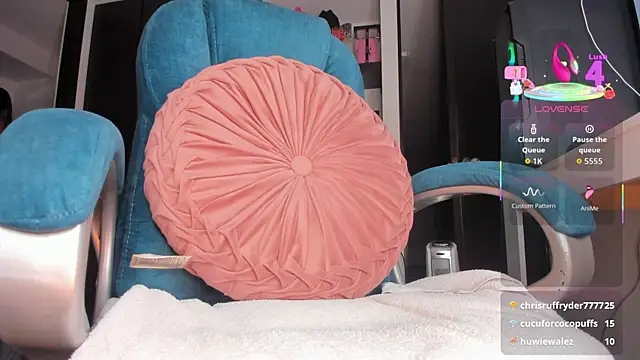 MendezMaria online show from September 28, 6:01 am