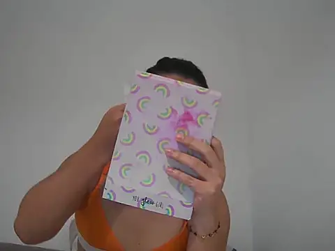 dulvolkova online show from November 10, 8:37 am