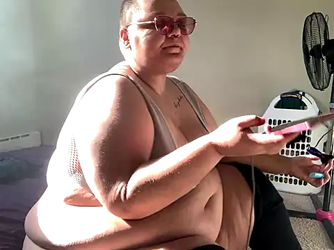 taydeebear online show from October 29, 5:11 pm