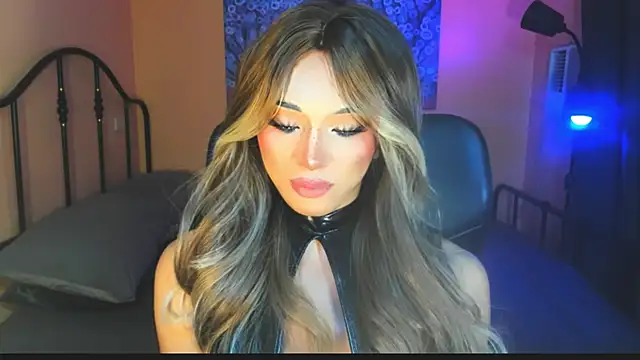 xUrGoddess Bellax online show from November 17, 2:28 pm