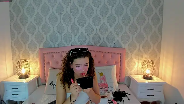 kendallspears 1 online show from November 6, 4:23 am