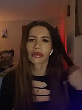 LyraEva online show from February 10, 2:29 am