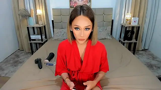 catiana moore online show from March 26, 6:17 am