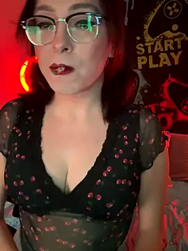 MiniMonroe online show from October 22, 11:01 am