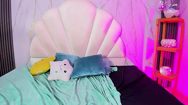 Damiian20  online show from March 4, 1:15 pm