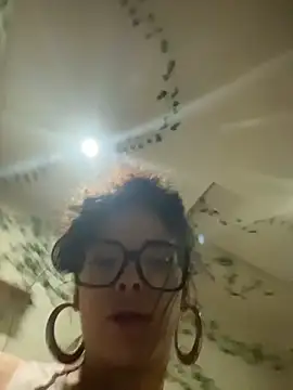 zowi101 online show from March 4, 11:53 pm