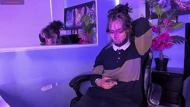 luxiel  online show from November 19, 9:37 pm