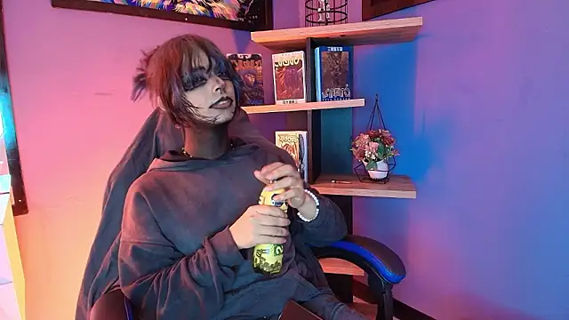 luxiel  online show from February 26, 9:20 pm