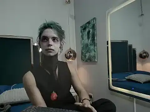 luxiel  online show from April 7, 9:05 pm