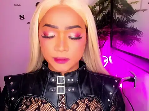 GwennGoddess online show from March 20, 5:19 am