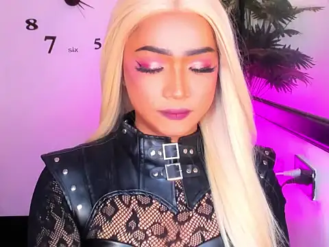 GwennGoddess online show from March 21, 8:19 am