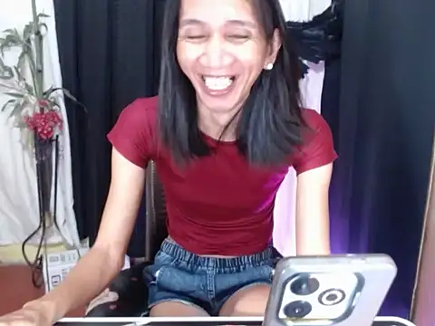 SKINNYMONSTERCOCK online show from April 6, 12:49 pm