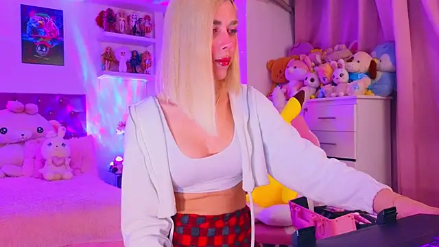 MadamBarbiee online show from February 5, 11:54 pm