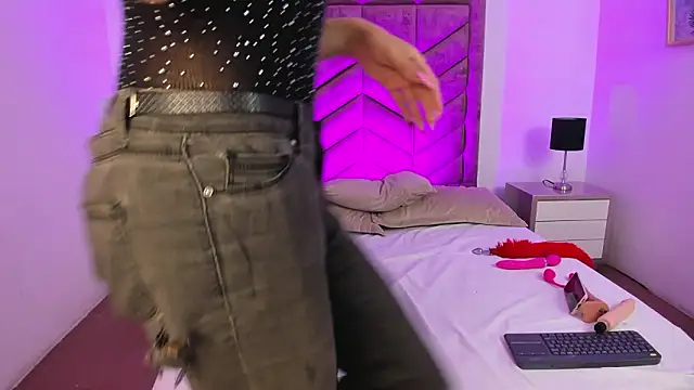 CleoColliva  online show from February 9, 3:13 am