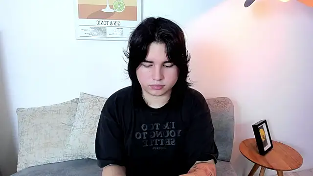 daniellesins2 online show from December 19, 8:36 pm