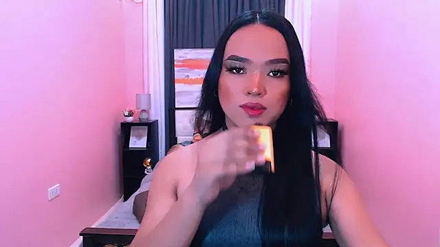 Fantacyloverr online show from March 17, 8:38 am