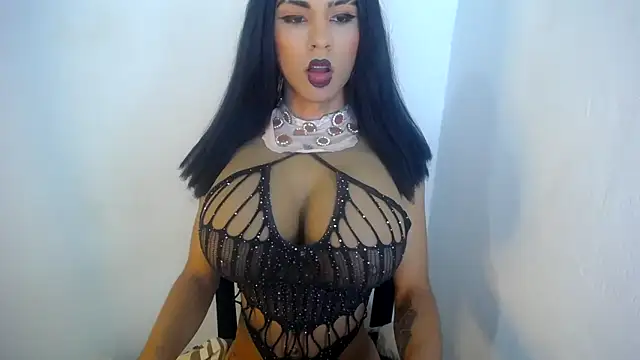 STEFANI MILLER online show from June 17, 1:06 am