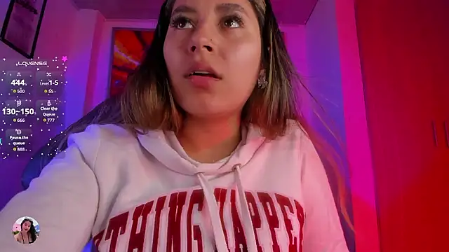 Violet Blazee online show from March 18, 3:40 am