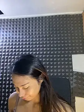 Yourtranscutie21 online show from March 19, 10:04 am