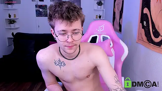 Tomas Norton online show from February 7, 10:10 am