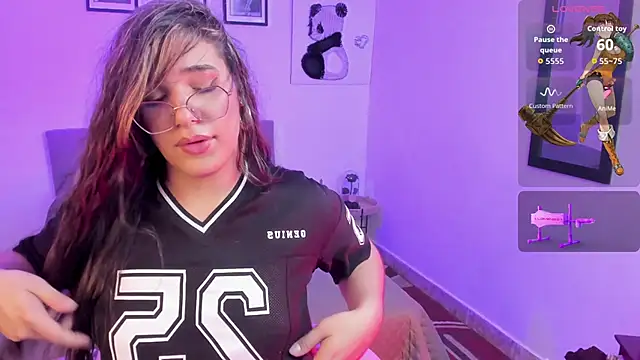 Valen with pussy online show from March 14, 10:35 pm