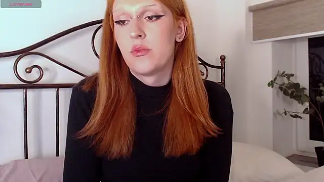 LunaBl1ss online show from February 3, 6:22 am