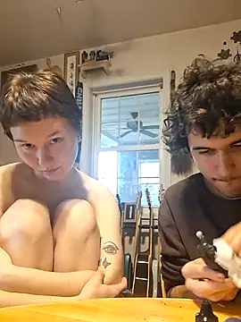 SugarNCinnamon online show from May 9, 1:02 am