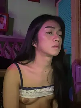 EnviousMaddie online show from April 16, 12:28 pm