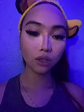 Trixie Ash online show from May 11, 2:33 pm