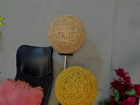 dylaans19 online show from February 28, 2:24 pm