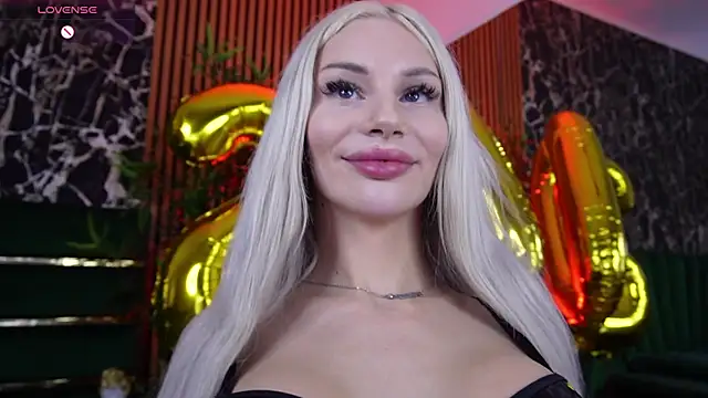 BarbieKara online show from June 25, 7:40 pm