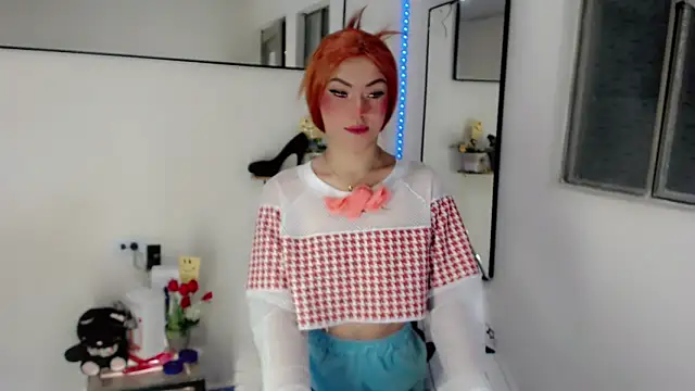 NathalialLooes online show from April 29, 5:12 am