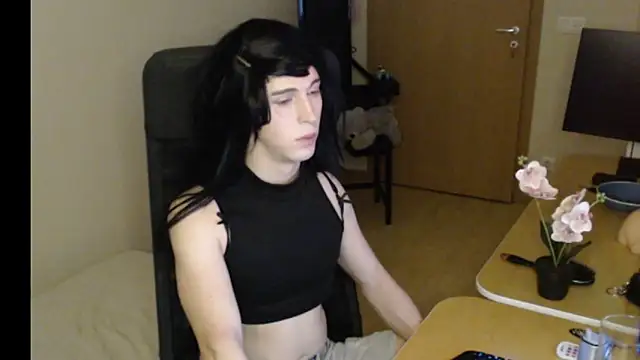 Pearl Inferno online show from February 2, 7:13 pm