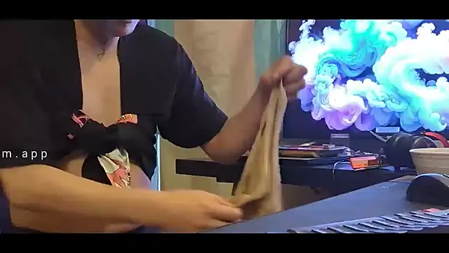 LovelyMeli online show from February 19, 5:09 pm