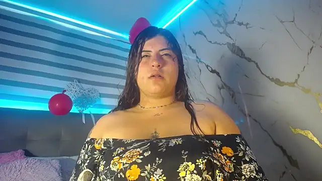 kylievoosx online show from February 25, 1:37 pm