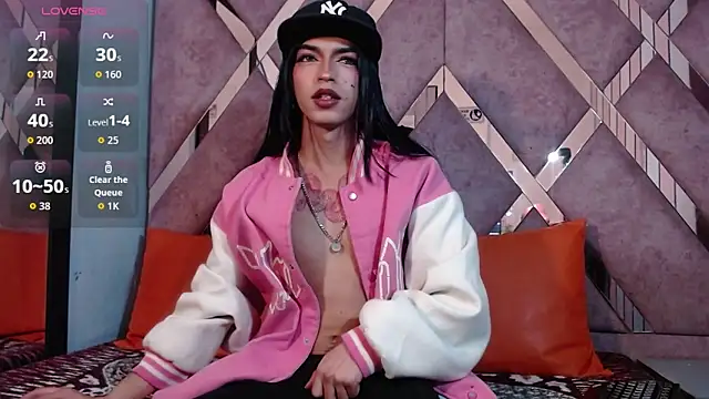 MeghanQueen   online show from February 24, 5:55 am