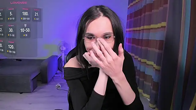 alison marlowe online show from March 12, 10:15 pm