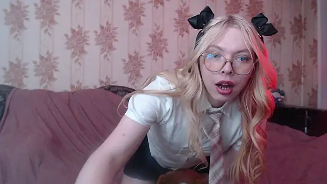 Cutie Bambi online show from February 5, 11:26 am