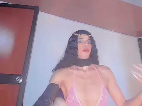 latinhott23 online show from May 9, 8:57 pm