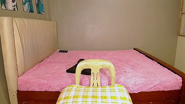 JuliaHorny24 7 online show from February 14, 2:08 am