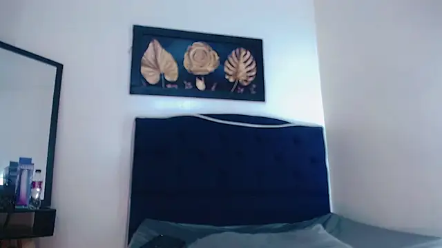 Karlaa Hernandez  online show from March 19, 3:28 am