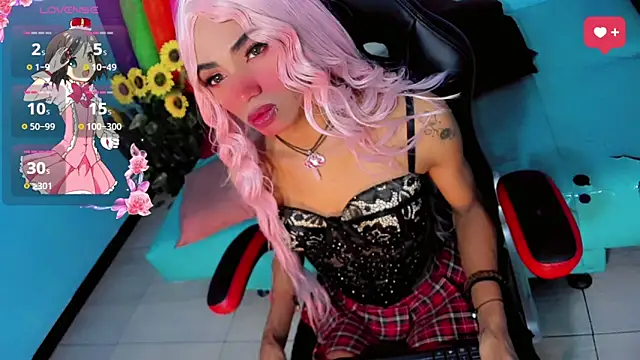 suzume Mendez online show from May 20, 11:27 am