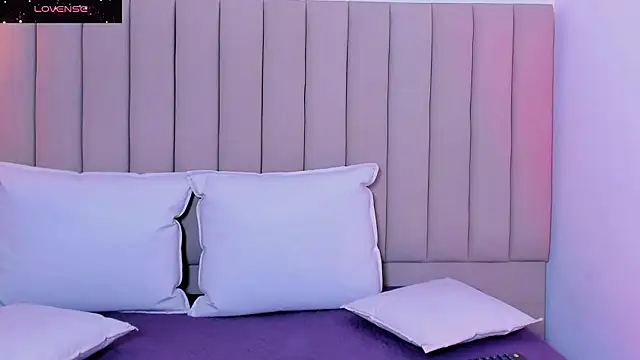 Dennise Sinclair online show from March 14, 8:12 pm