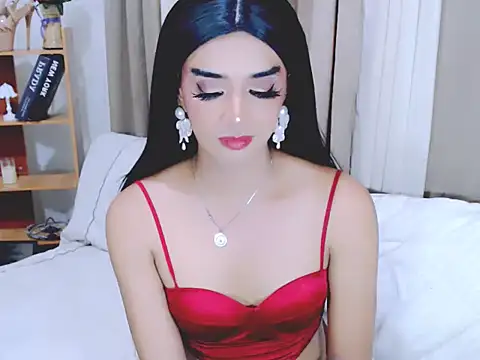Queeny Cassandra online show from May 26, 7:05 am