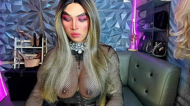 10inDominant Ayesha online show from April 3, 12:53 am