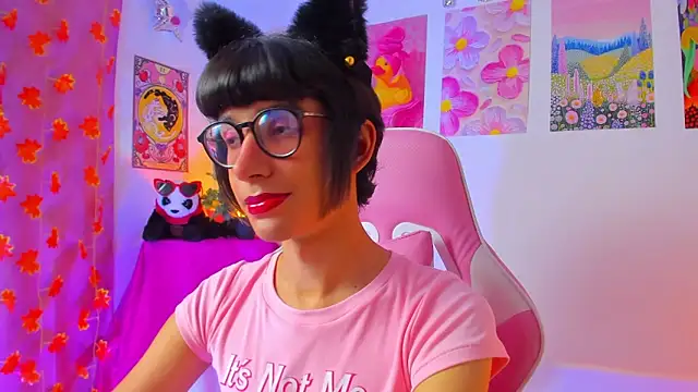 Madeline 21 online show from March 29, 5:08 am